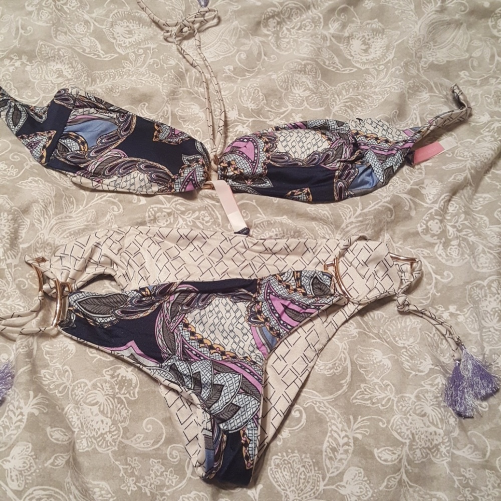 Victoria secret swim bikini New size M.